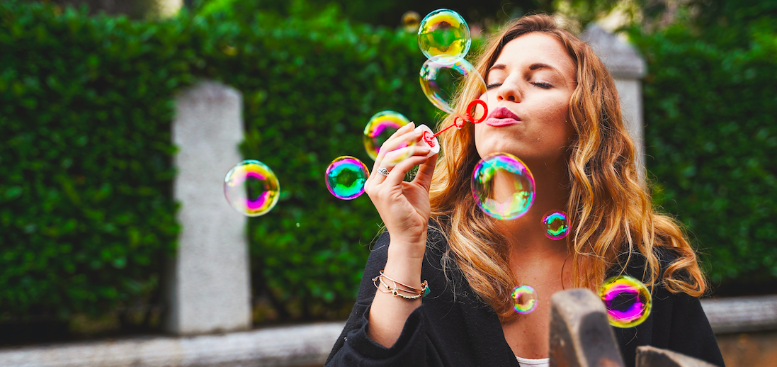 Vivir sola y ser independiente: el camino hacia el crecimiento emocional y mental - depa de soltera